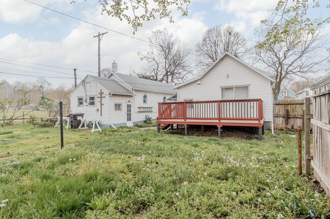 Building Photo - 446 E St