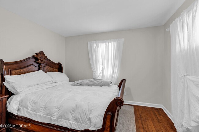 Building Photo - 709 Coral Way