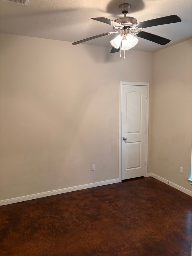 Building Photo - China Spring ISD Duplex