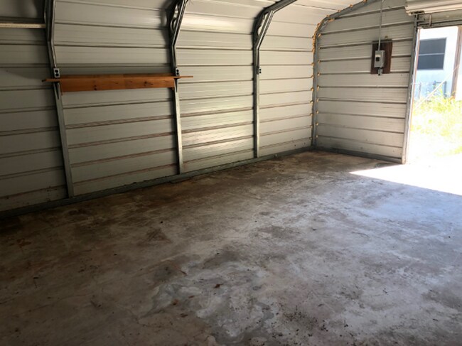 Building Photo - 6508 FM1565