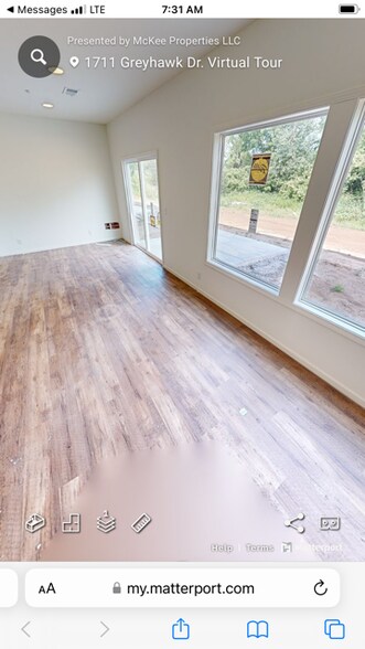 Building Photo - 16067 Garden Pky