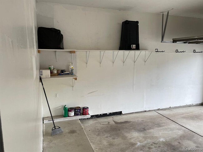 Building Photo - 38463 Saratoga Cir