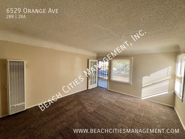 Building Photo - Large 2 Bedroom Home In North Long Beach