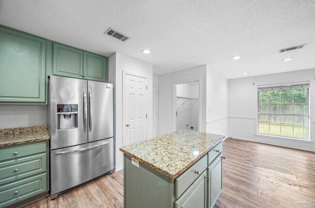 Building Photo - 3313 Country Meadow Ln
