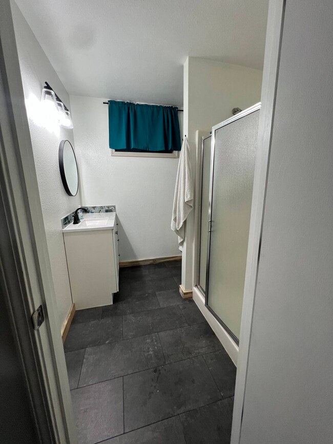 Building Photo - 100 Hills W Way