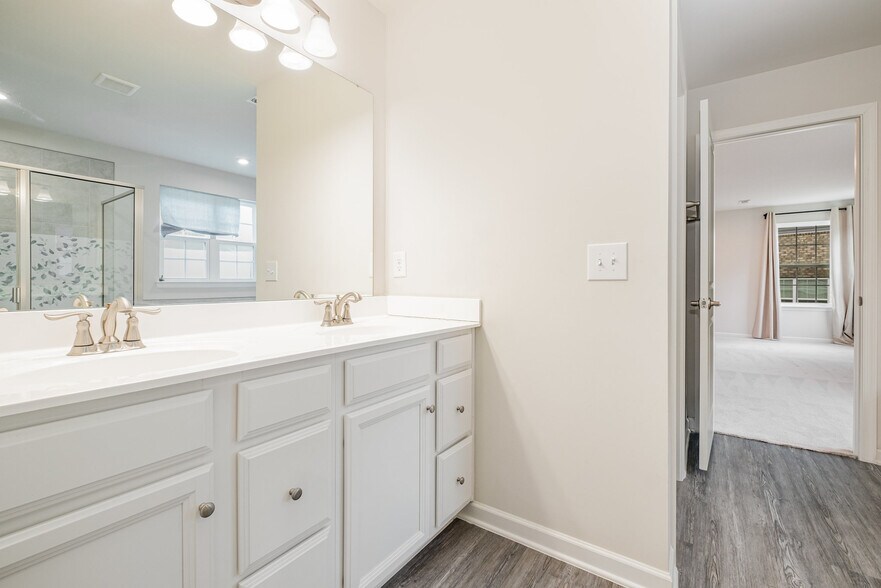 Building Photo - 971 Fancher Ln