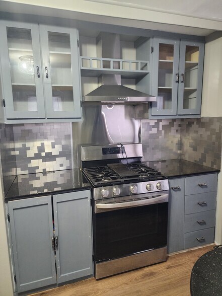 Building Photo - 333 Cleveland Ave E