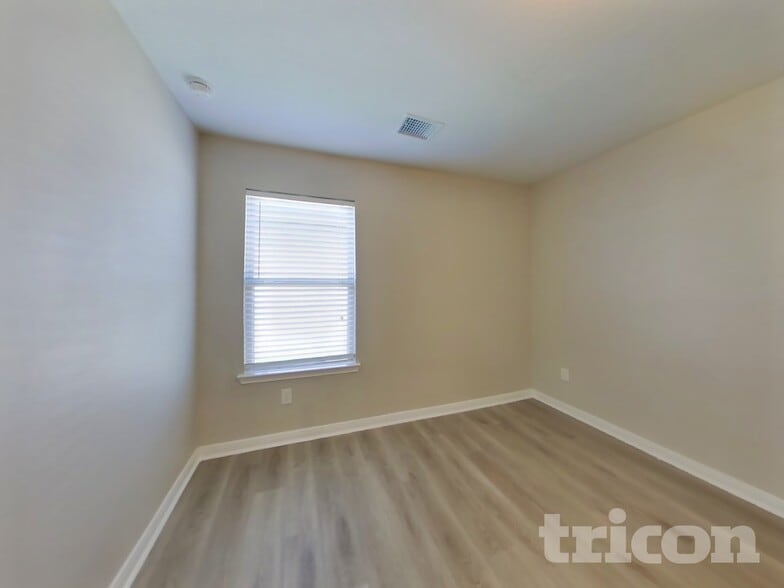 Building Photo - 20923 Cullen Ranch Rd