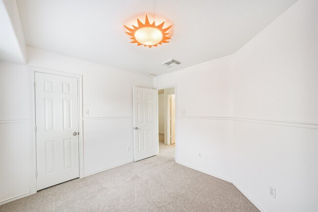 Building Photo - 11823 Keystone Spring Way