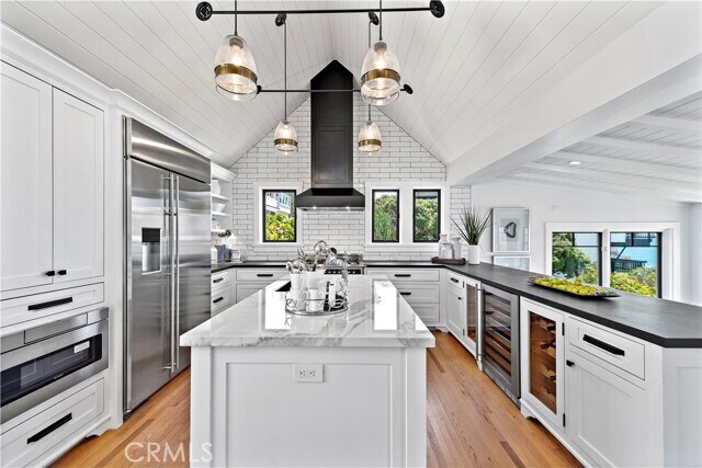 Building Photo - 154 Pearl St