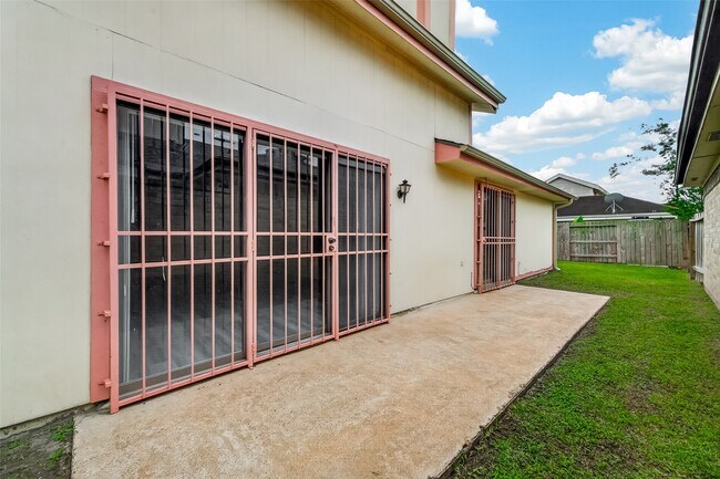 Building Photo - 13431 Clarewood Dr
