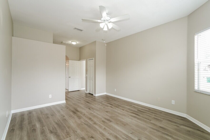Building Photo - 4454 Hawksley Pl
