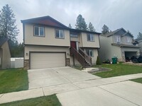 Building Photo - 4 bedrooms 3 baths-Mead School District Ho...