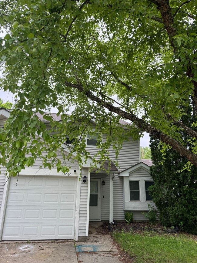 Primary Photo - Lawrence Twp - 3 bedroom townhome