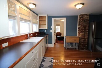 Building Photo - Cozy and Quaint 2 BD Kittery Point Cottage!