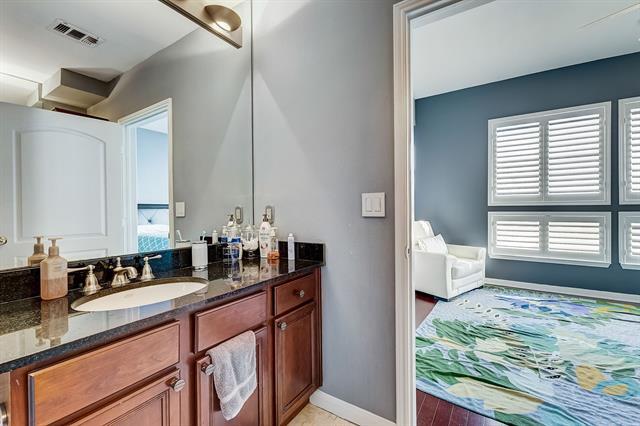 Building Photo - 3225 Turtle Creek Blvd