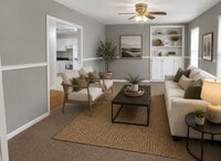 Building Photo - Spacious 3/4 Bedroom, 2 Bathroom Home with Garage and Basement on Holly Street