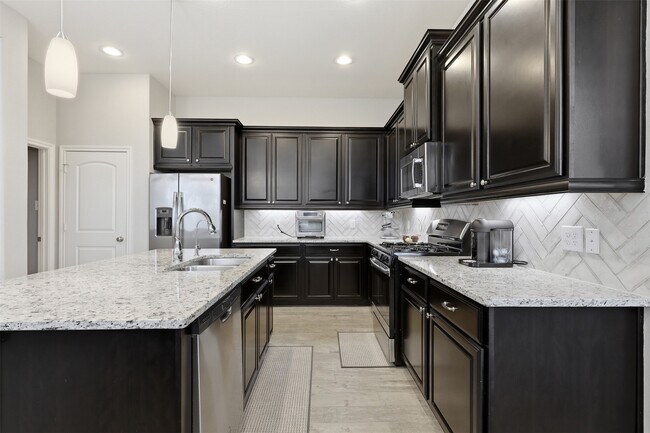 Building Photo - 28027 Rocky Heights Dr