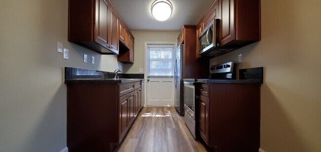 Interior Photo - 5th Ave Apartments