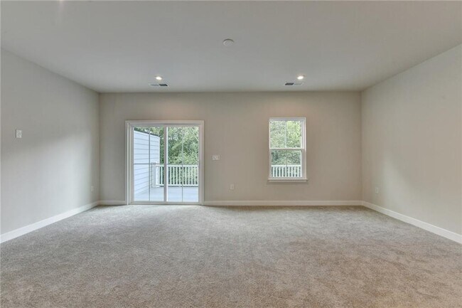 Building Photo - 953 Woods Chapel Rd