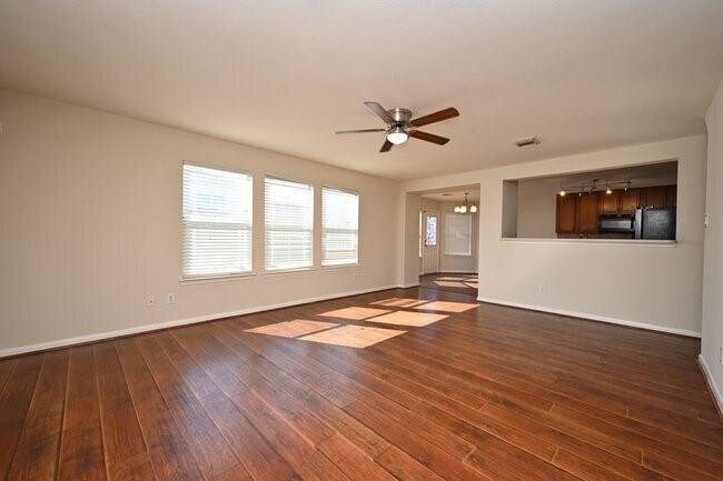 Building Photo - 9403 Coatsworth Dr