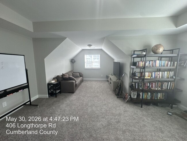 Building Photo - 402 Longthorpe Rd