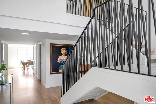 Building Photo - 2324 Banyan Dr