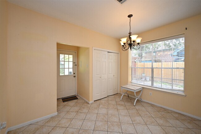 Building Photo - 6419 Sutter Park Ln