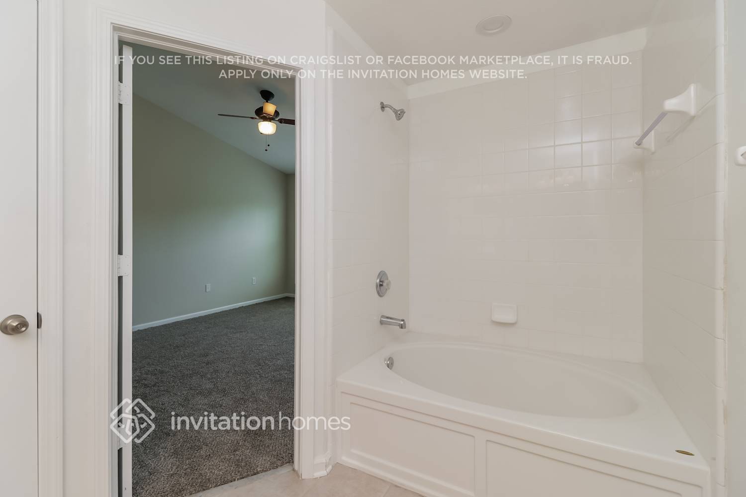 Building Photo - 26533 Castleview Way