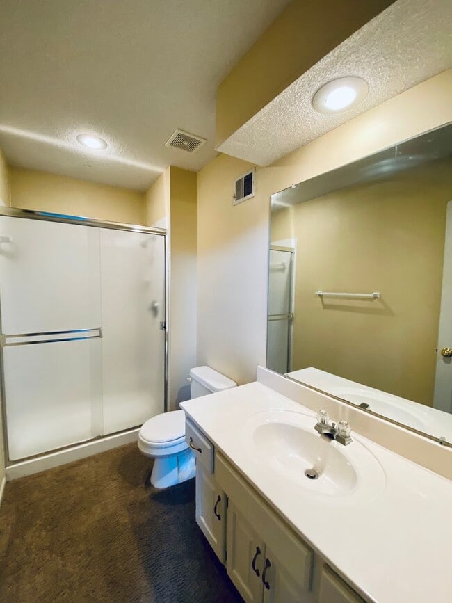 Building Photo - {8514}  Village of Kensington + Finished B...