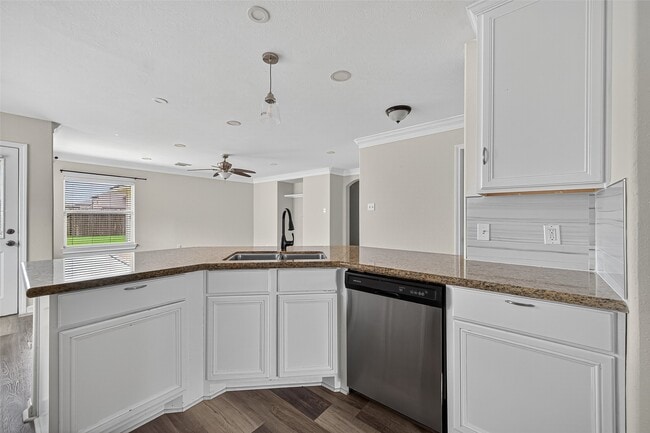 Building Photo - 7242 Autumn Bluff Ln