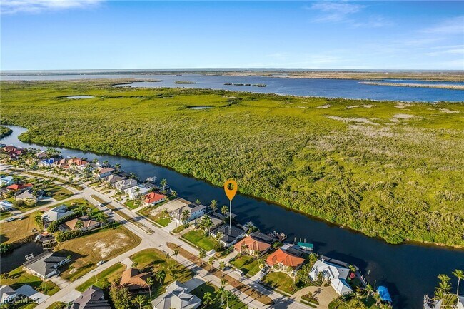 Building Photo - 3724 Surfside Blvd