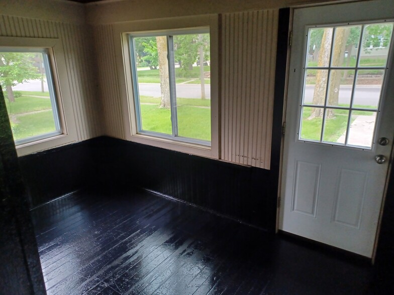 The Porch - 1014 8th Ave S