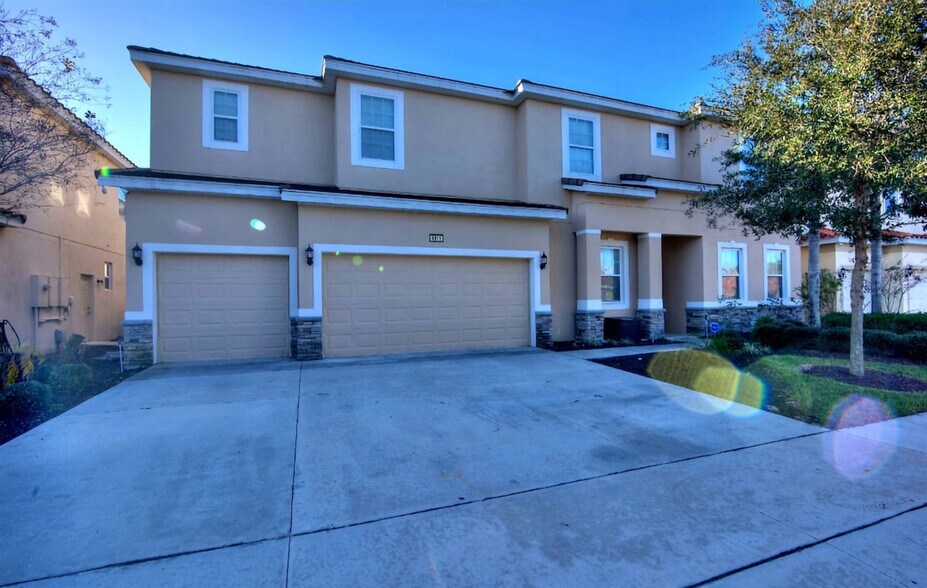 Building Photo - 4011 Oakrise Lp