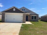 Building Photo - Stunning 3-Bedroom Ranch Home in Kendall T...
