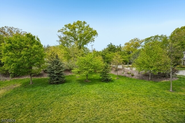 Building Photo - 26 DeCroce Ct