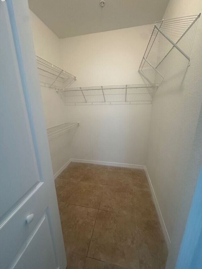 Building Photo - Condo in Legacy Dunes, Kissimmee