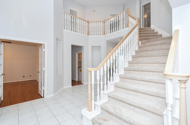 Building Photo - 7010 Adobe Oaks Ct