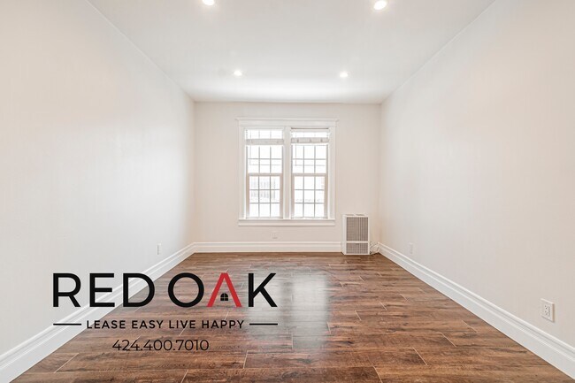 Building Photo - 3425 Walton Ave