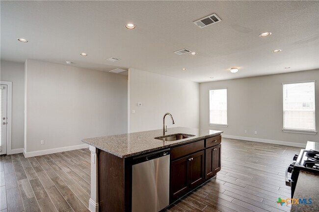 Building Photo - 130 Hidden Branch Cv