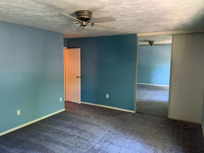 Building Photo - 11729 S Briar Patch Dr