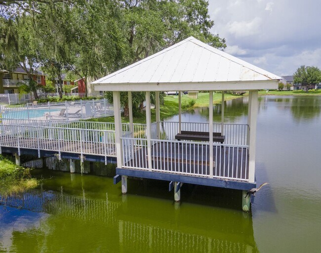 Building Photo - 221 Lake Brook Cir