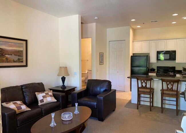 Building Photo - 50690 Santa Rosa Plz