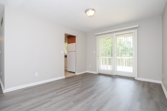 Building Photo - 686 Cloverdale Ave