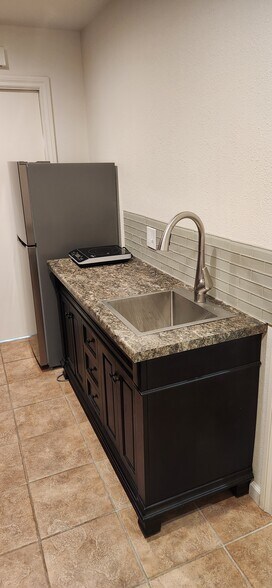 Building Photo - 11215 Almazon St