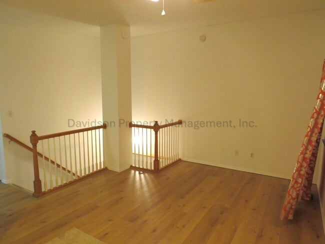 Building Photo - Charming 3 Bedroom Unit in Old Colorado City