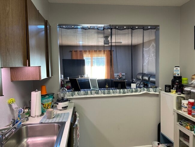 Building Photo - 114 Nahant St