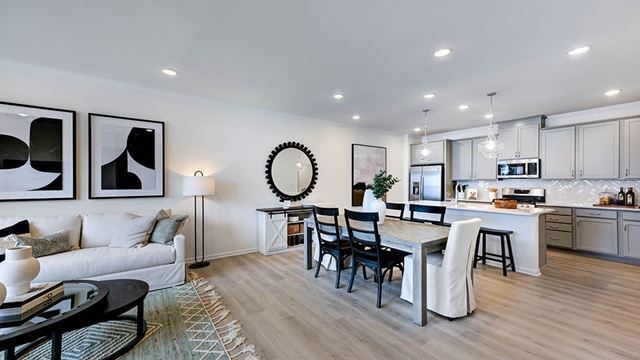 Building Photo - 2474 Hutch Ln