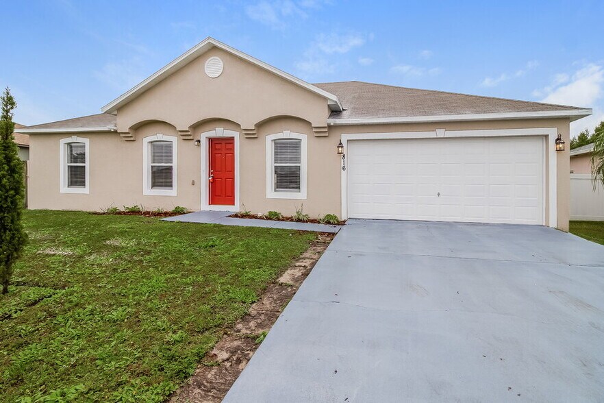 Primary Photo - 816 Jarnac Dr