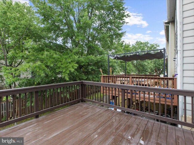 Building Photo - 2499 Vineyard Ln